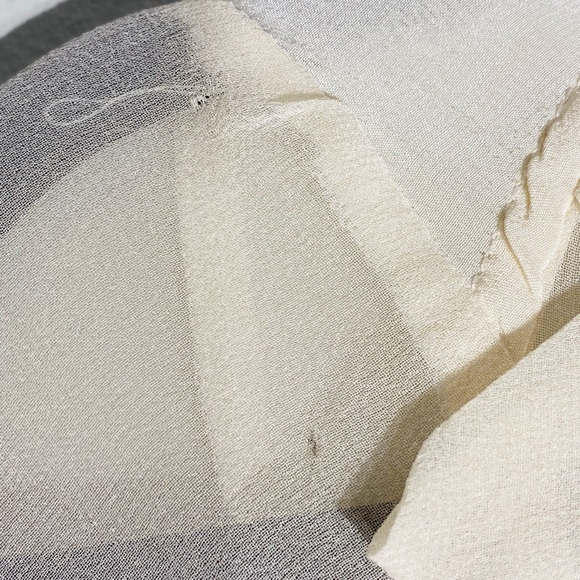 ZARA WOMAN**Med Cream Blouse - Picture 4 of 6